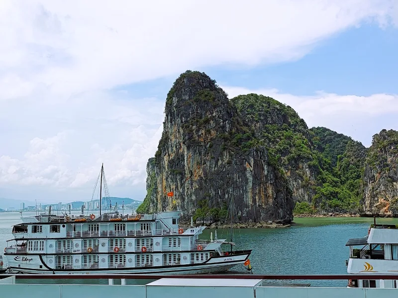 Vietnam (Hanoi - Halong Bay - 4Days 3Nights) Itinerary